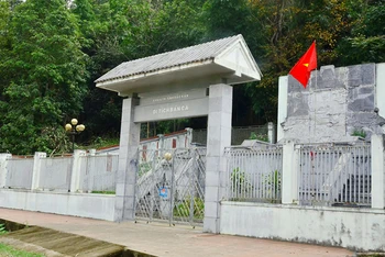 Di tích Bản Ca (xã Bình Trung), nơi Bác Hồ ở và làm việc vào năm 1947.
