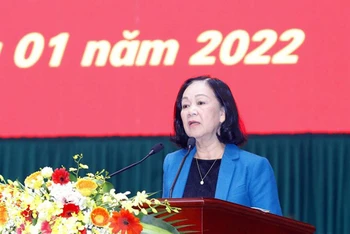 Đồng chí Trương Thị Mai phát biểu tại Hội nghị.