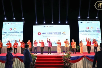 Lễ khai mạc Diễn đàn Du lịch ASEAN 2022 tại Campuchia vào tối 18/1/2022. (Ảnh: SPM)
