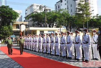 Bộ trưởng Công an Tô Lâm thăm, làm việc tại Công an thành phố Đà Nẵng.