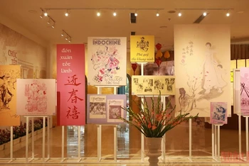 Một góc triển lãm “Tết xưa” do Trung tâm Lưu trữ Quốc gia I tổ chức Ảnh: Tuyết Chinh