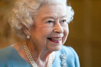Tính đến thời điểm hiện tại, Nữ hoàng Elizabeth II là người trị vì ngai vàng lâu nhất thế giới. (Ảnh: Reuters)