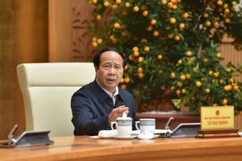 Phó Thủ tướng Lê Văn Thành phát biểu tại buổi họp. (Ảnh: Đức Tuân)