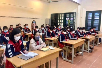 Thường trực Thành ủy Hà Nội yêu cầu bảo đảm an toàn cho học sinh, sinh viên trở lại trường.