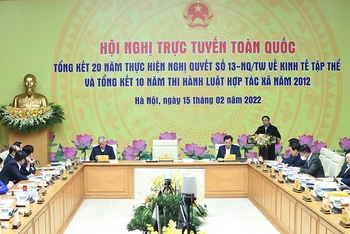 Thủ tướng Phạm Minh Chính chủ trì Hội nghị trực tuyến toàn quốc tổng kết 20 năm thực hiện Nghị quyết số 13-NQ/TW về kinh tế tập thể và tổng kết 10 năm thi hành Luật Hợp tác xã năm 2012.