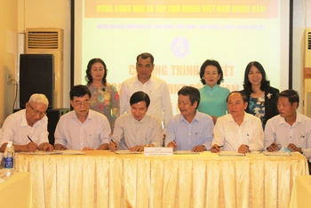 Hội văn học nghệ thuật 6 tỉnh Đông Nam Bộ ký kết phối hợp hoạt động giai đoạn 2022-2027.