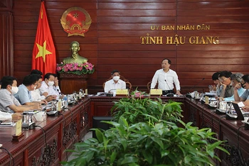 Thứ trưởng Giao thông vận tải Nguyễn Duy Lâm phát biểu ý kiến tại buổi làm việc.