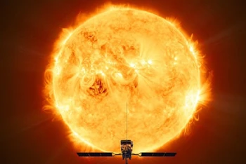 Gió Mặt trời có tính hỗn loạn và có thể làm hỏng công nghệ trên Trái đất cũng như trong không gian. (Ảnh: ESA/PA)