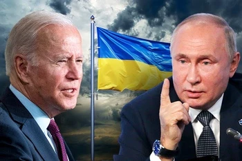 Tổng thống Mỹ Joe Biden (trái) điện đàm với Tổng thống Nga Vladimir Putin liên quan tới vấn đề Ukraine. (Ảnh: Fox News/Vietnam+)