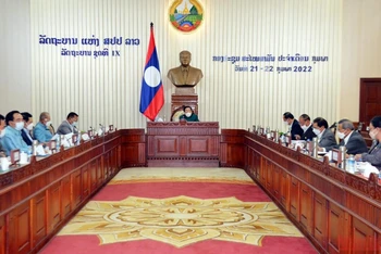Toàn cảnh phiên họp thường kỳ tháng 2 của Chính phủ Lào. (Ảnh: Pasaxon)