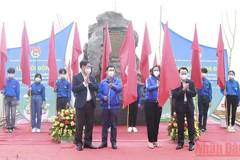 Quang cảnh Lễ khởi động Tháng Thanh niên năm 2022 của tuổi trẻ Khối các cơ quan Trung ương và tỉnh Yên Bái.