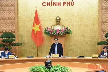 Thủ tướng Phạm Minh Chính phát biểu chỉ đạo tại cuộc họp. (Ảnh: TRẦN HẢI)