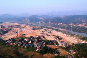 Toàn cảnh khu tái định cư Cảng Hàng Không sa Pa tại xã Cam Cọn, huyện Bảo Yên (Lào Cai)