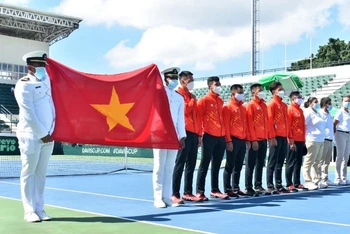 Đội tuyển quần vợt Việt Nam tại lễ khai mạc vòng play-offs Davis Cup nhóm II Thế giới năm 2022 tại Cộng Hòa Dominica, ngày 5/3/2022. (Ảnh: Liên đoàn Quần vợt Việt Nam)
