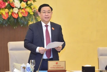 Chủ tịch Quốc hội Vương Đình Huệ phát biểu khai mạc phiên họp thứ 8 của Ủy ban Thường vụ Quốc hội.