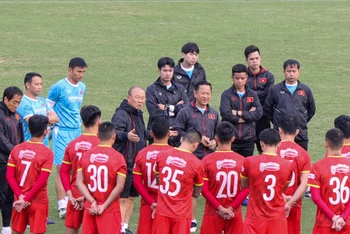 Đội tuyển Việt Nam hội quân chuẩn bị cho trận đấu gặp Oman ngày 24/3. (Ảnh: VFF)