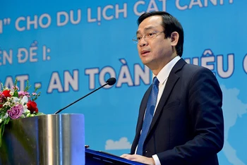 Tổng cục trưởng Du lịch Nguyễn Trùng Khánh phát biểu tại diễn đàn.