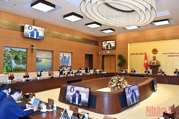 Quang cảnh phiên họp Ủy ban Thường vụ Quốc hội xem xét báo cáo công tác dân nguyện tháng 2/2022 của Quốc hội. (Ảnh Duy Linh)