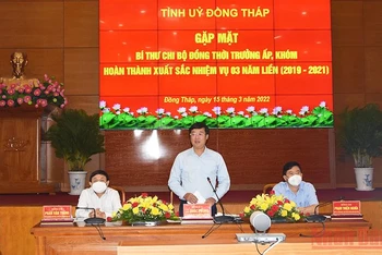 Bí thư Tỉnh ủy Đồng Tháp Lê Quốc Phong phát biểu tại buổi gặp mặt.