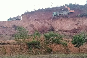 Sở Tài nguyên và Môi trường Thái Nguyên yêu cầu đóng cửa, phục hồi mỏ đất Núi Lầm và Núi Hiếu.