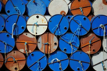 Các thùng dầu của tập đoàn Vermilion Energy (Canada). (Ảnh: Reuters)