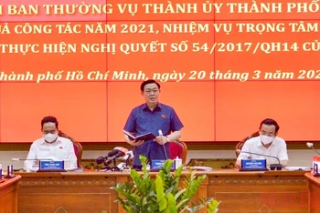 Chủ tịch Quốc hội Vương Đình Huệ phát biểu tại buổi làm việc với Ban Thường vụ Thành ủy Thành phố Hồ Chí Minh. (Ảnh Đăng Anh)