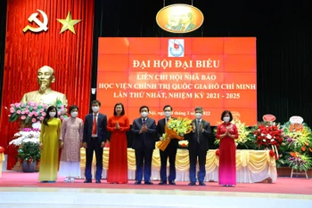 Ra mắt Liên Chi hội Nhà báo Học viện Chính trị quốc gia Hồ Chí Minh.
