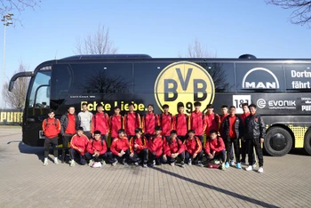 Đội tuyển U17 Việt Nam kết thúc tuần tập huấn tại Dortmund. (Ảnh: VFF)