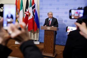 Tổng Thư ký Liên hợp quốc Antonio Guterres phát biểu trước báo giới tại trụ sở Liên hợp quốc ở New York, Mỹ, ngày 14/3. (Ảnh: Reuters)