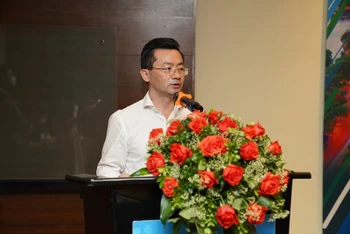 Ông Phạm Xuân Tài, Phó Chủ Tịch UBND quận Tây Hồ phát biểu chào mừng.