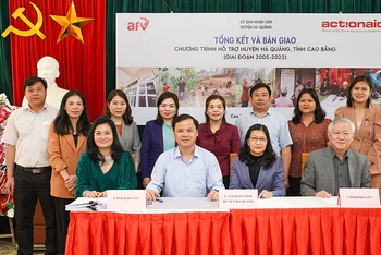 Các đại biểu tham dự Lễ Tổng kết và Bàn giao Chương trình hỗ trợ huyện Hà Quảng giai đoạn 2005-2022.