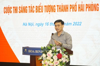 Ông Phạm Hùng Cường, Hiệu trưởng Trường Đại học Mỹ thuật Công nghiệp Hà Nội, phát biểu. (Ảnh: BTC)