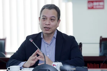 Phó Viện trưởng Viện Năng suất Việt Nam Nguyễn Tùng Lâm tại buổi trao đổi thông tin 