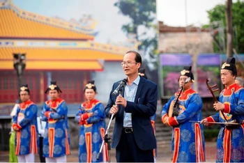 Trung tâm Bảo tồn di tích cố đô Huế tổ chức triển lãm và thuyết trình “Bản Kiều chép tay của Hoàng gia triều Nguyễn”.