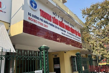 Trụ sở CDC tỉnh Nam Định trên đường Phù Nghĩa, phường Lộc Vượng, thành phố Nam Định.