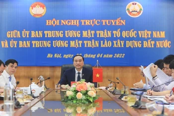 Phó Chủ tịch Ủy ban Trung ương MTTQ Việt Nam Phùng Khánh Tài trao đổi tại Hội nghị. Ảnh: Diệp Vinh