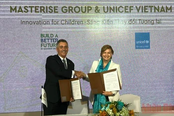 Đại diện UNICEF Việt Nam và Tập đoàn Masterise ký hợp tác chiến lược triển khai chương trình “Build A Better Future - Kiến tạo tương lai”.