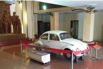 Chiếc xe ô-tô hiệu Volkswagen của Anh hùng Lực lượng vũ trang nhân dân Trần Văn Lai được trưng bày trang trọng tại Bảo tàng tỉnh Thái Bình.