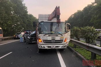 Tai nạn giao thông trên tuyến cao tốc Pháp Vân-Cầu Giẽ.