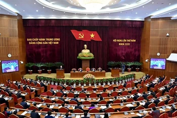 Hình ảnh khai mạc Hội nghị lần thứ 5 Ban Chấp hành Trung ương Đảng Cộng sản Việt Nam khóa XIII