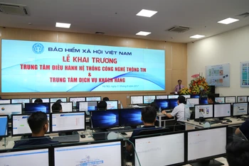 Bảo hiểm xã hội Việt Nam khai trương Trung tâm điều hành hệ thống công nghệ thông tin năm 2017. (Nguồn: Bảo hiểm xã hội Việt Nam)