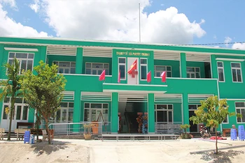 Trạm y tế xã Phước Thành được xây dựng kiên cố.