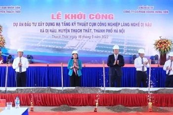 Lễ khởi công xây dựng hạ tầng kỹ thuật Cụm công nghiệp làng nghề Dị Nậu, huyện Thạch Thất, Hà Nội.