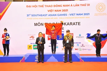 Vận động viên Nguyễn Thị Phương đoạt Huy chương Vàng.