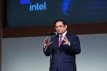 Thủ tướng Phạm Minh Chính phát biểu tại buổi làm việc với Tập đoàn Intel.