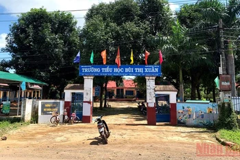 Trường tiểu học Bùi Thị Xuân ở xã vùng sâu Ea M’Droh, huyện Cư M’gar đạt chuẩn quốc gia.