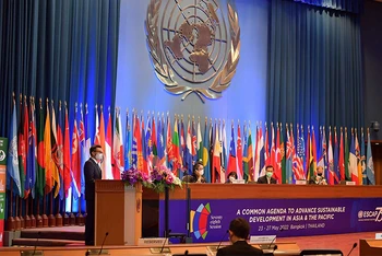 Phó Thủ tướng Vũ Đức Đam phát biểu tại Phiên thảo luận cấp cao Khóa họp lần thứ 78 Ủy ban Kinh tế-Xã hội khu vực châu Á-Thái Bình Dương của Liên hợp quốc (ESCAP). (Ảnh: TTXVN)