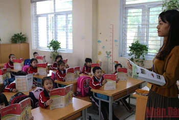 Giờ học của học sinh Trường tiểu học Hoàng Liệt, quận Hoàng Mai, Hà Nội. (Ảnh: DUY LINH)