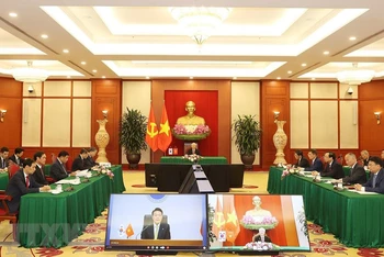 Cuộc hội đàm trực tuyến giữa Tổng Bí thư Nguyễn Phú Trọng và Tổng thống Hàn Quốc Yoon Suk-yeol. (Ảnh:TTXVN) 