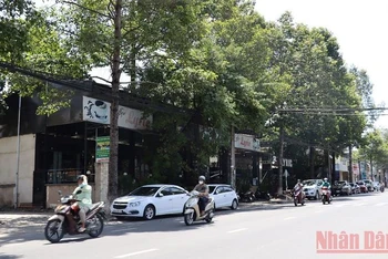Khu đất Bệnh viện Tâm thần Trung ương 2 tự ý hợp tác để kinh doanh được xem là “đất vàng” trên đường Nguyễn Ái Quốc, thành phố Biên Hòa.